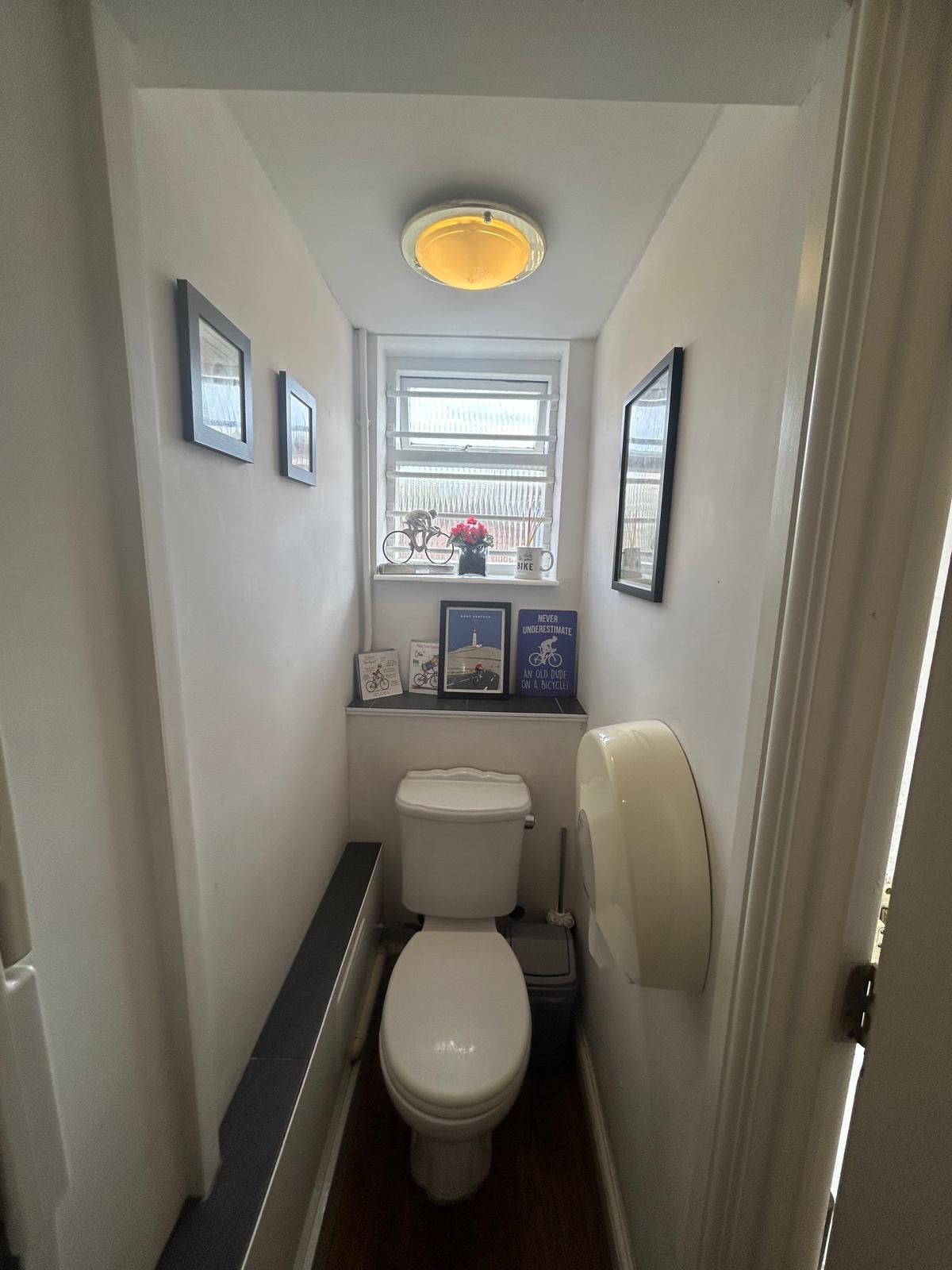 The Loo, Existing space